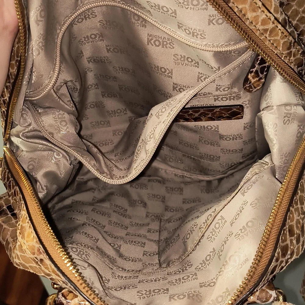 Michael Kors Tan Snake Print Shoulder Bag - Picture 7 of 13